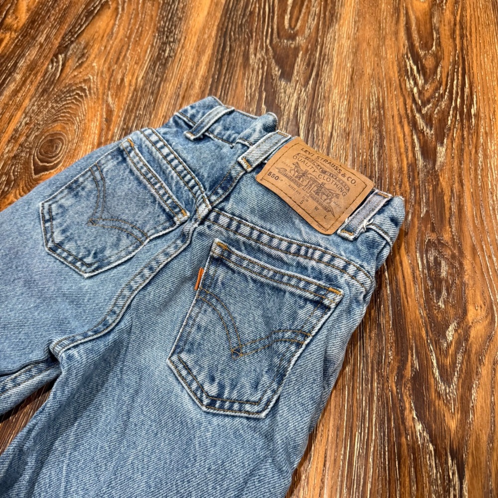 Levi's Size 5 Vintage 550 Relaxed Fit Slim Jeans Kids Light Wash Blue Orange Tab
